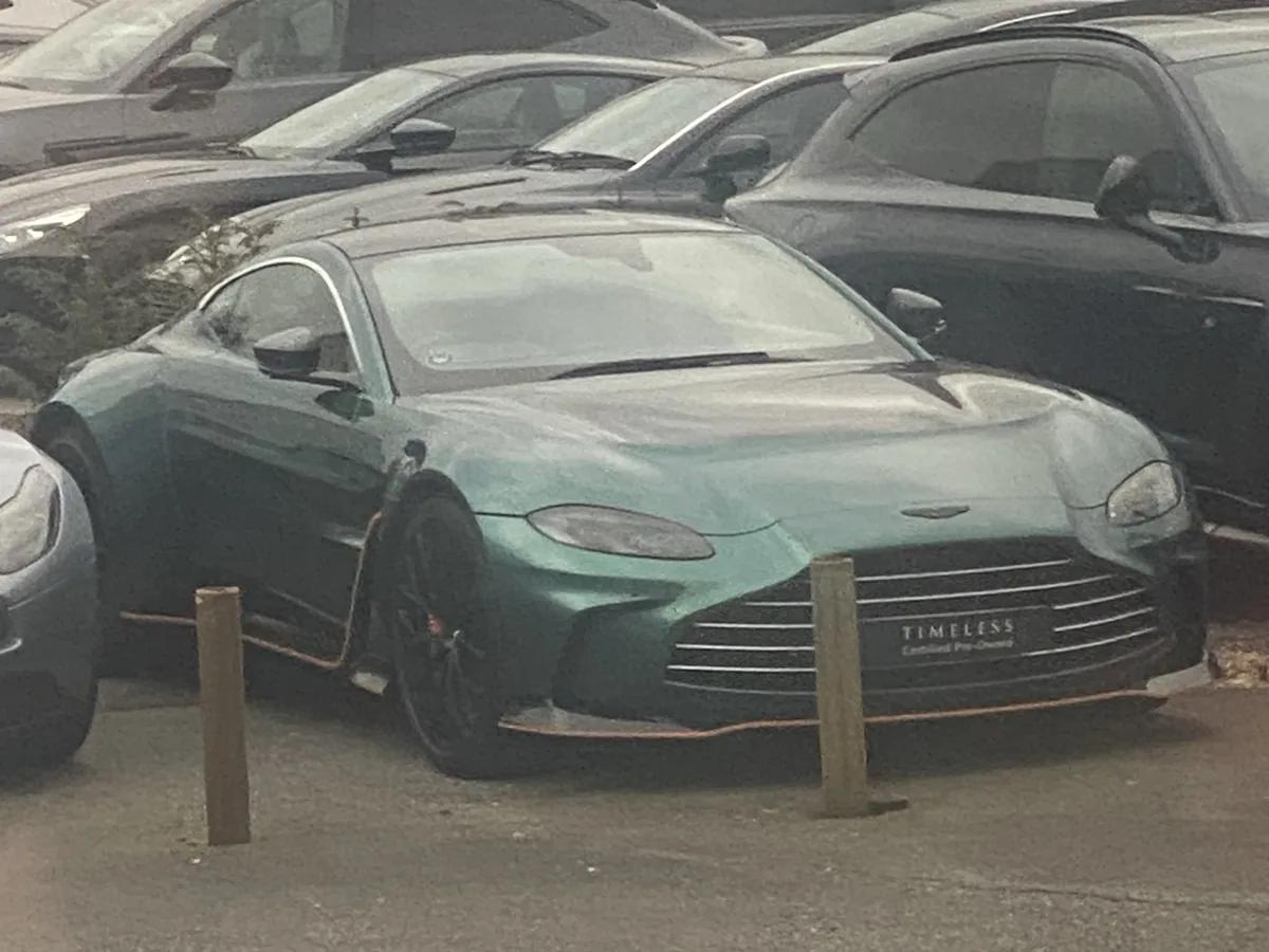 Aston Martin Vantage V12 Coupé 2022