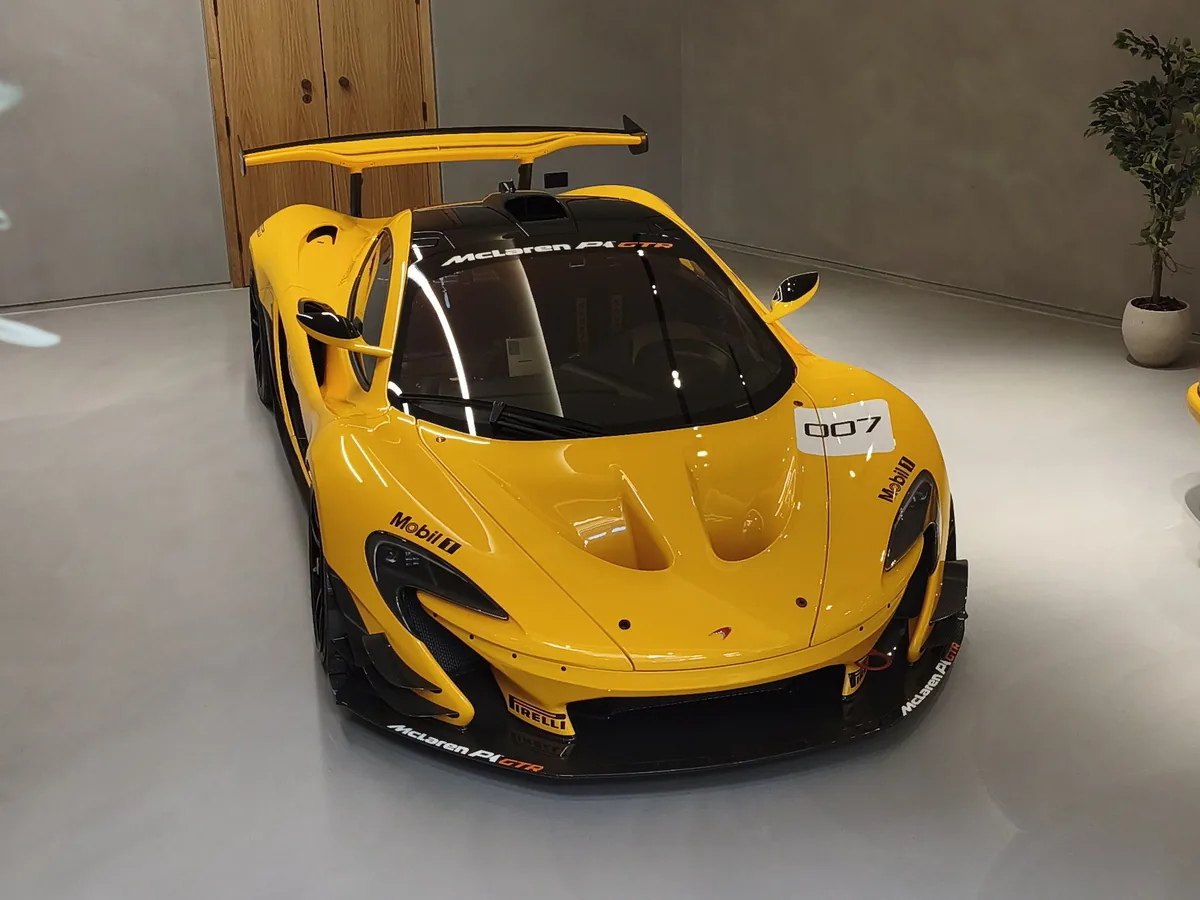 McLaren P1
