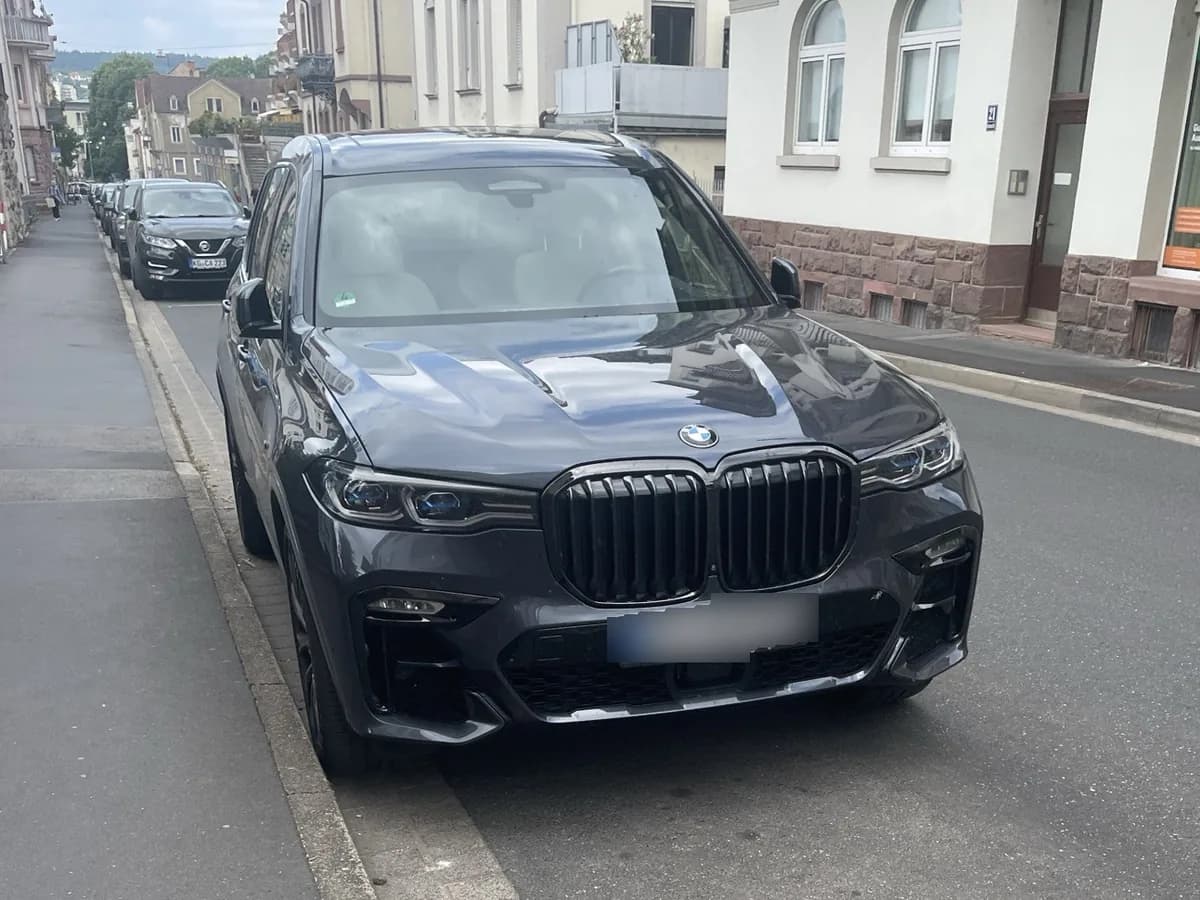 BMW X7