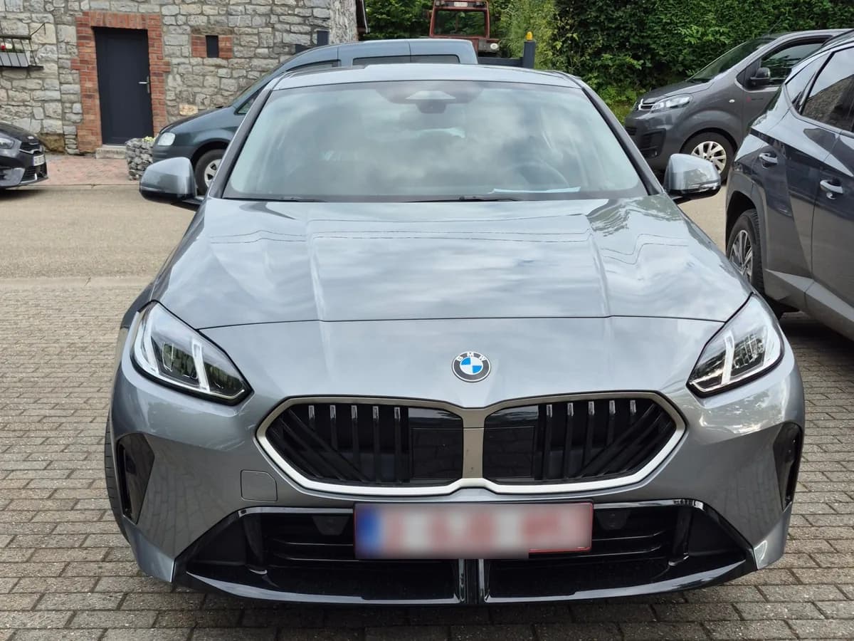 1 Series Hatch