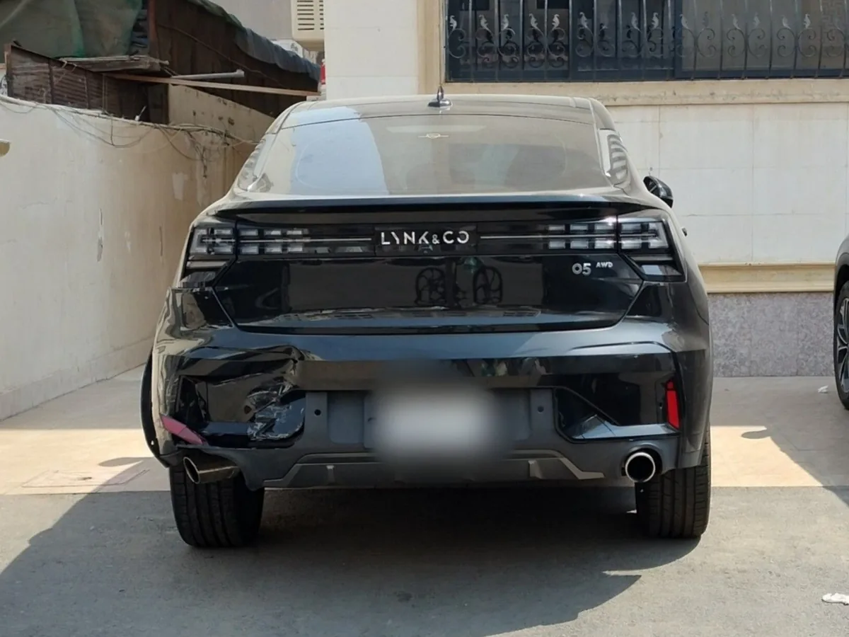 Lynk & Co 05