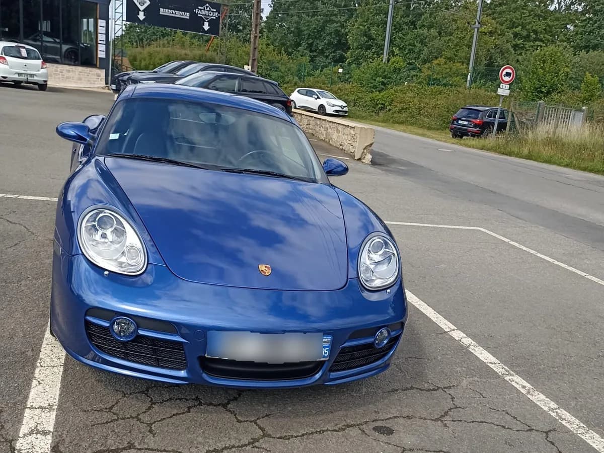 718 Cayman
