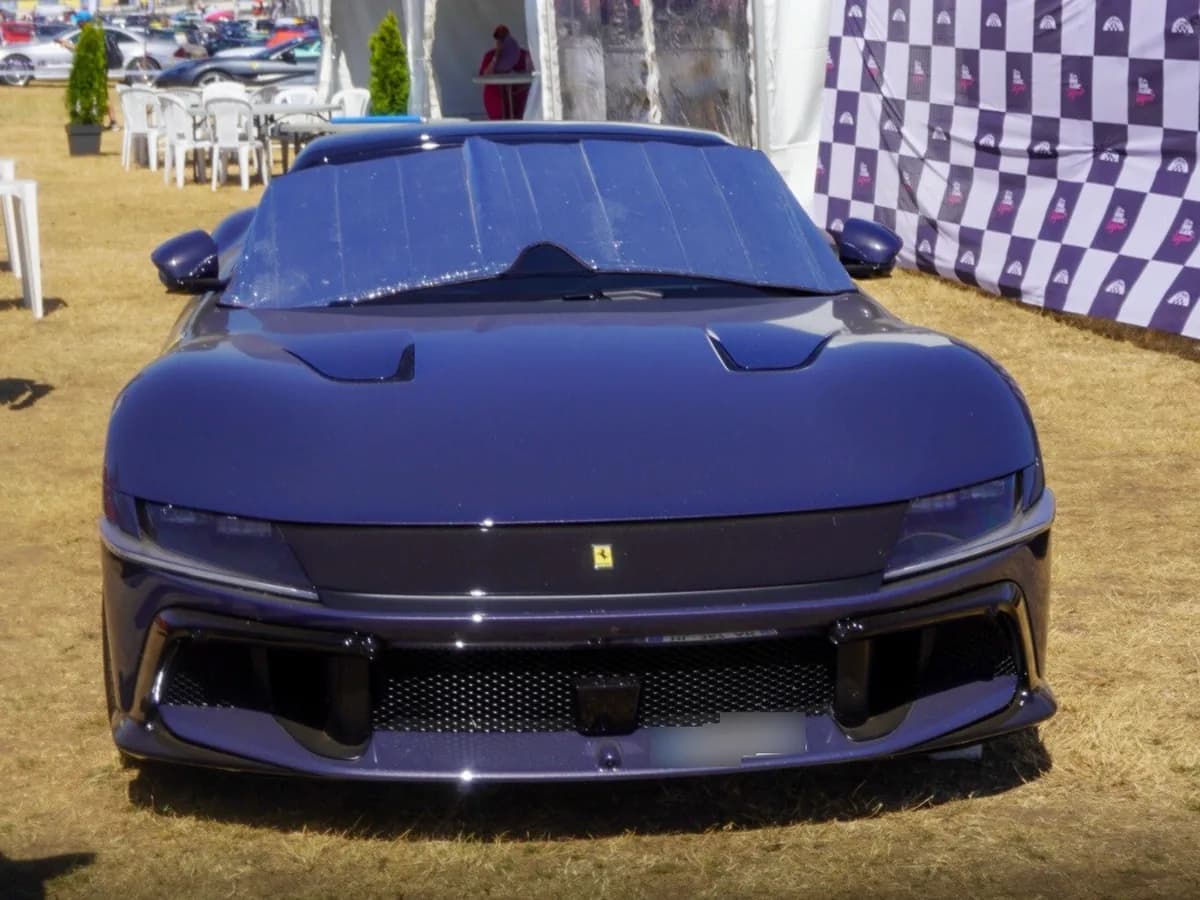 Ferrari 12Cilindri Spider 2024