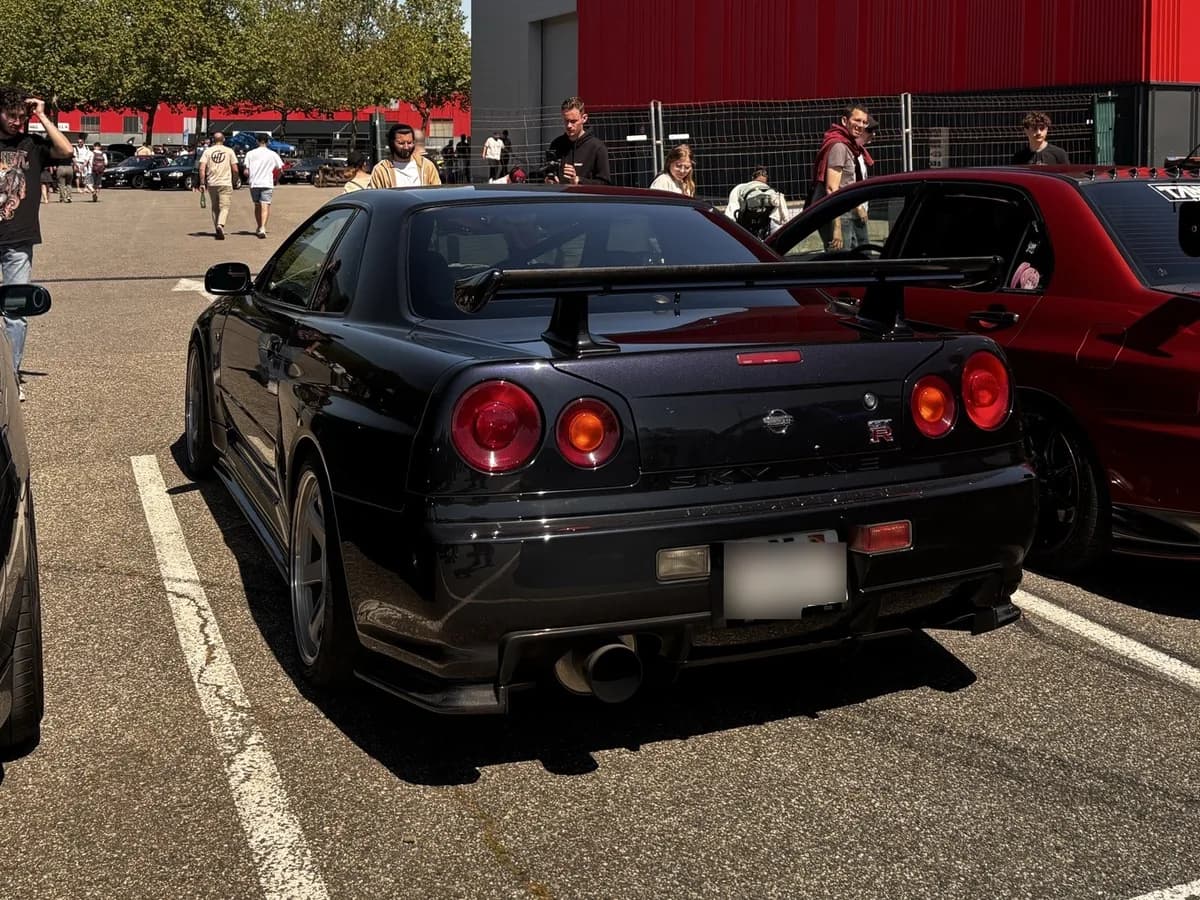 Skyline Coupé