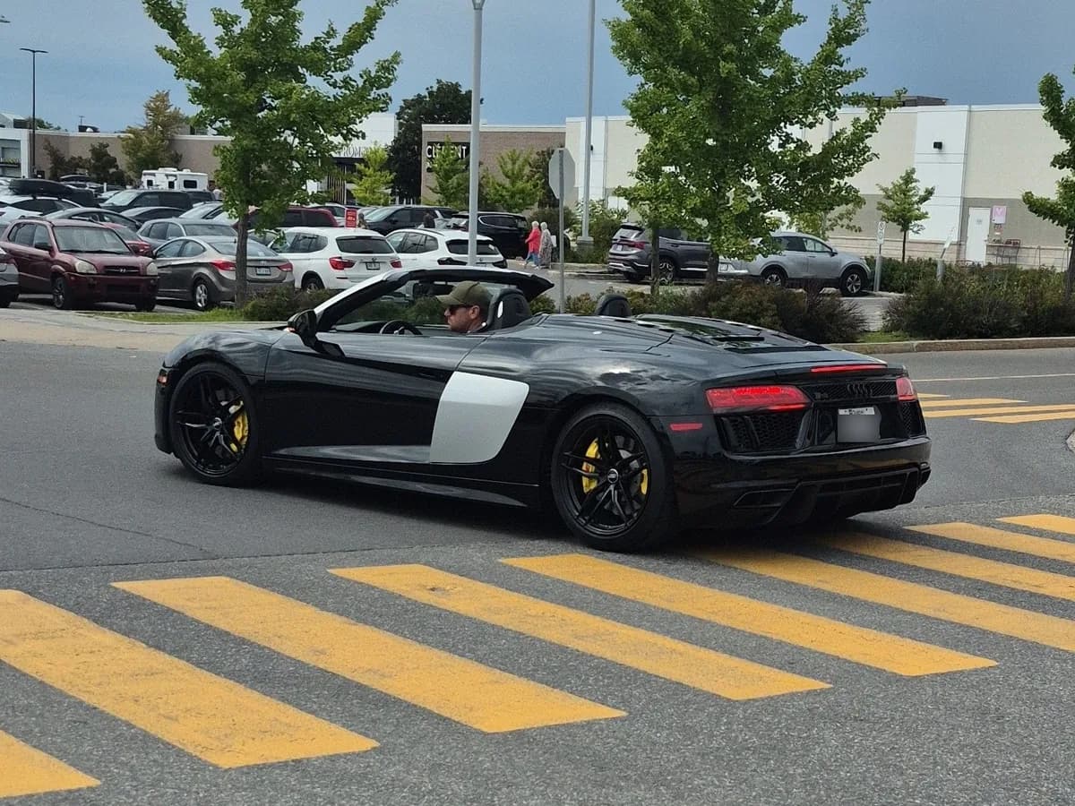 Audi R8 Spyder 2016