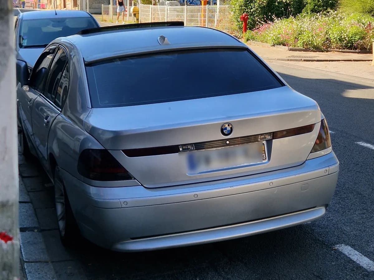 BMW 7 Series 2001