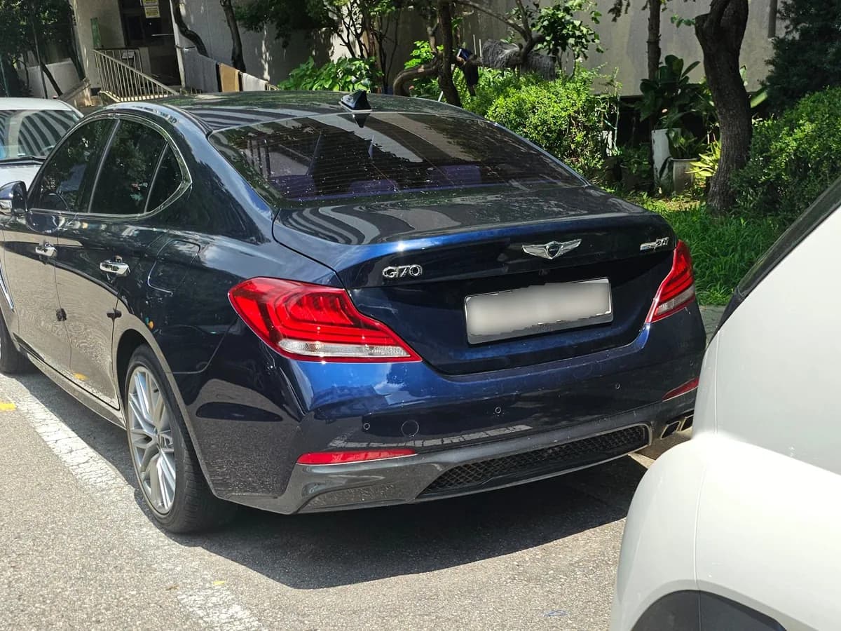 Genesis G70