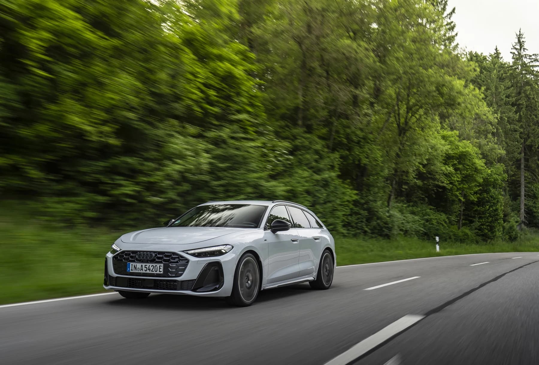 A5 Avant e-hybrid quattro