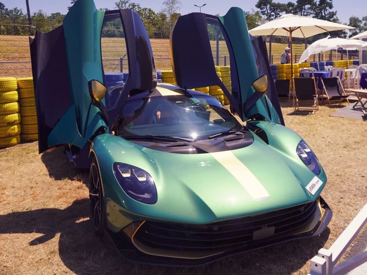 Aston Martin Valhalla