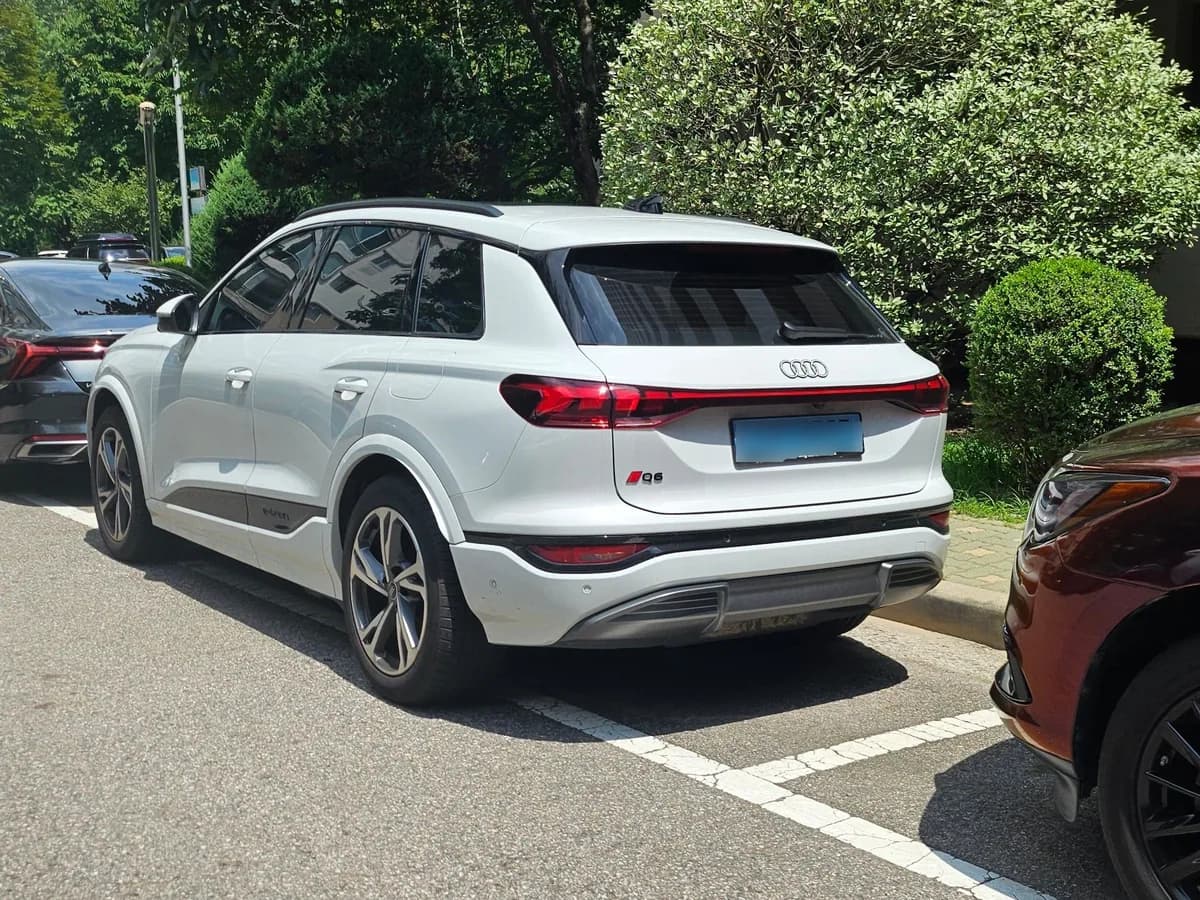 Q6 e-tron SUV