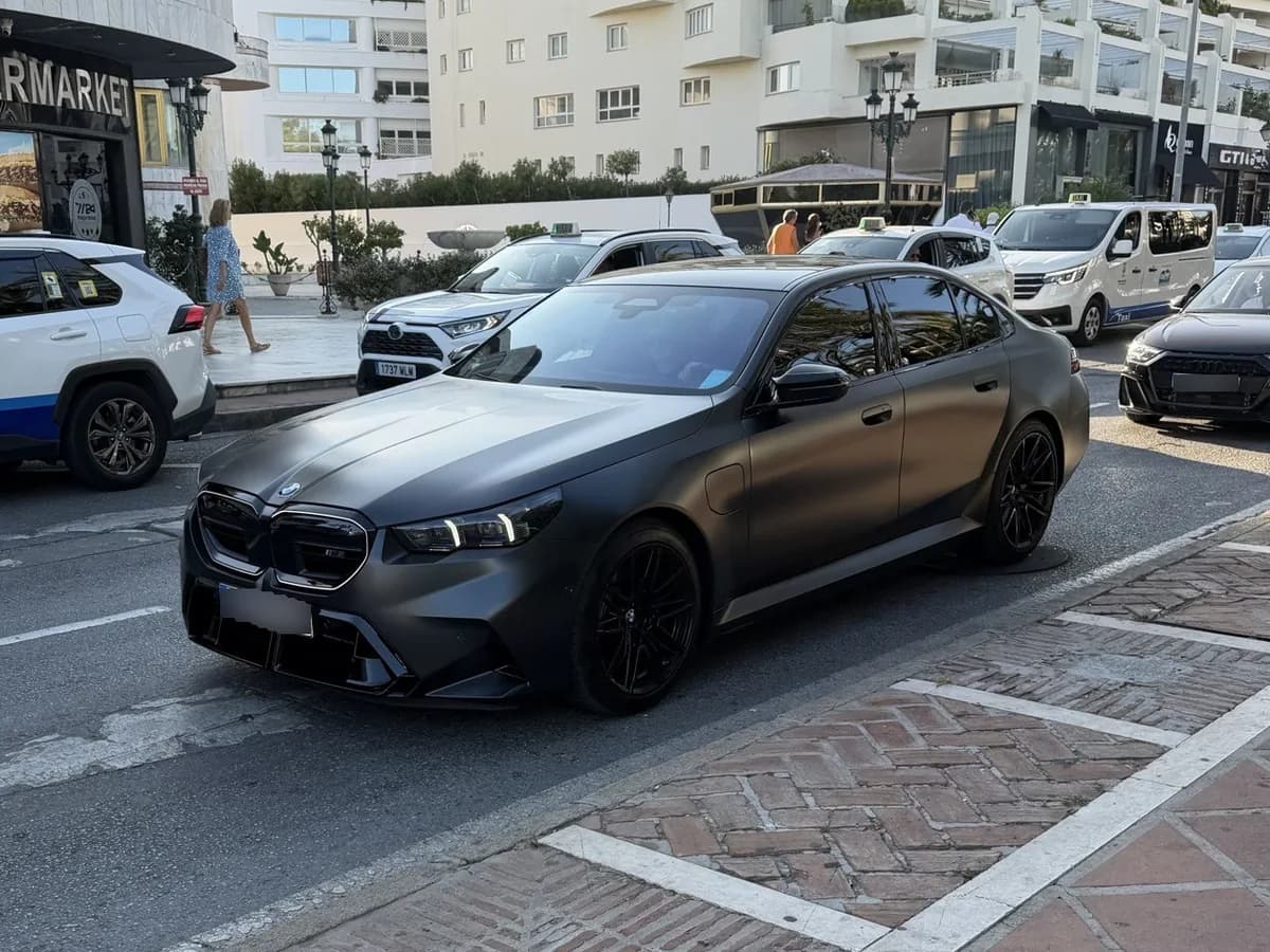 BMW M5 Sedan