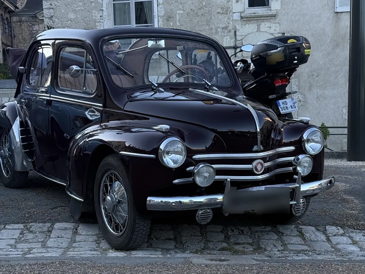 Renault 4CV