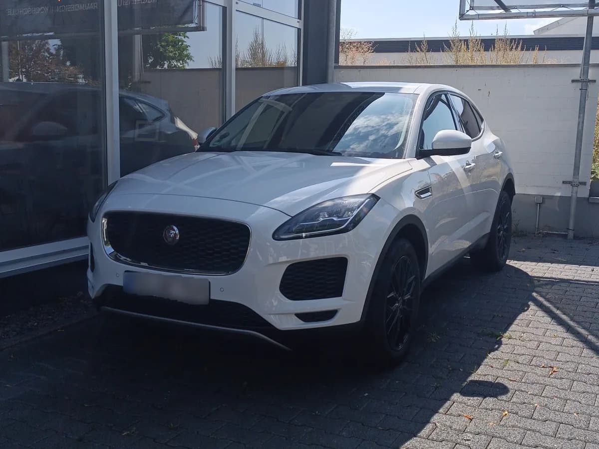E-Pace 2017