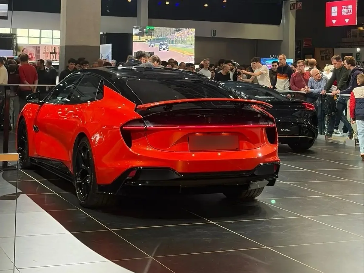 Lotus Emeya
