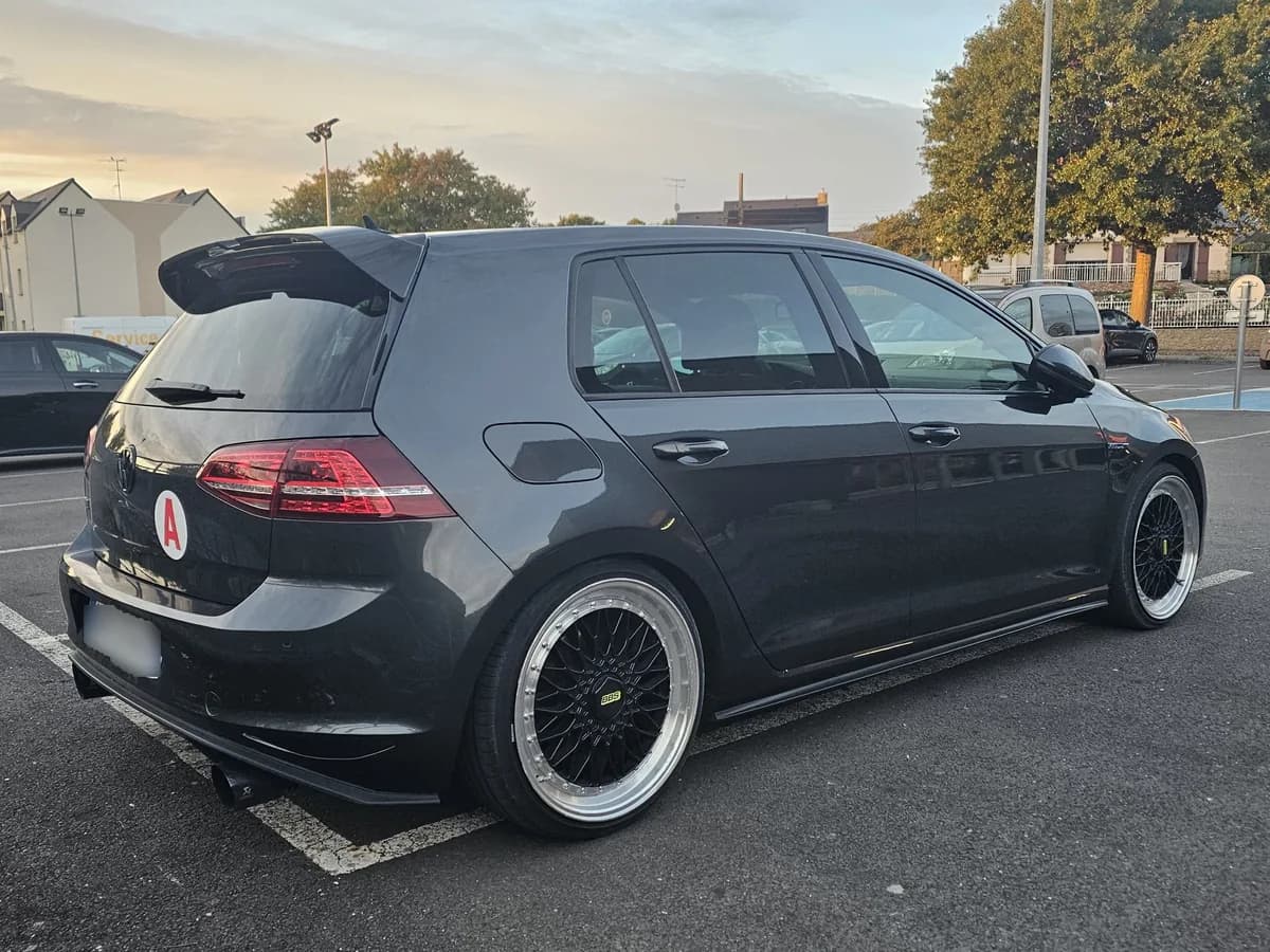 Volkswagen Golf Hatch 2012