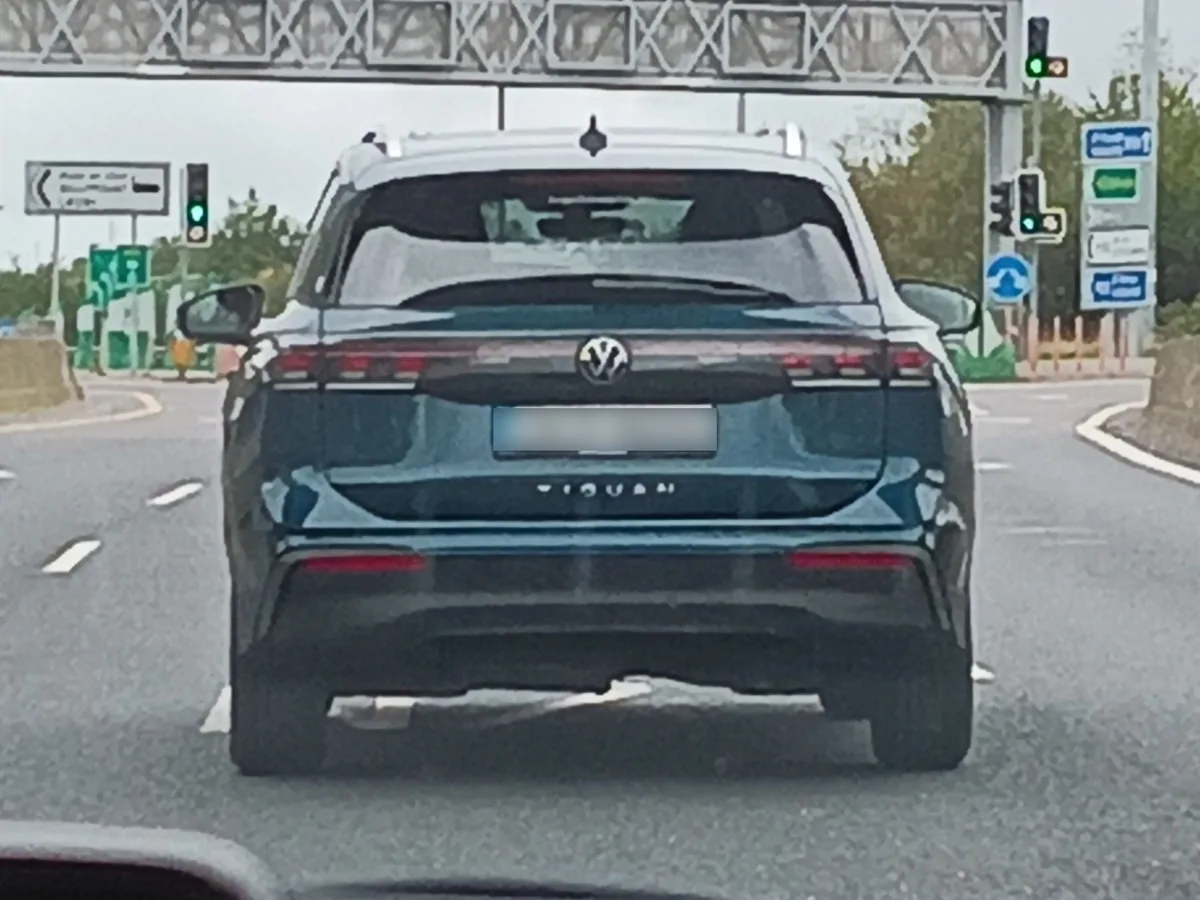 Volkswagen Tiguan Base