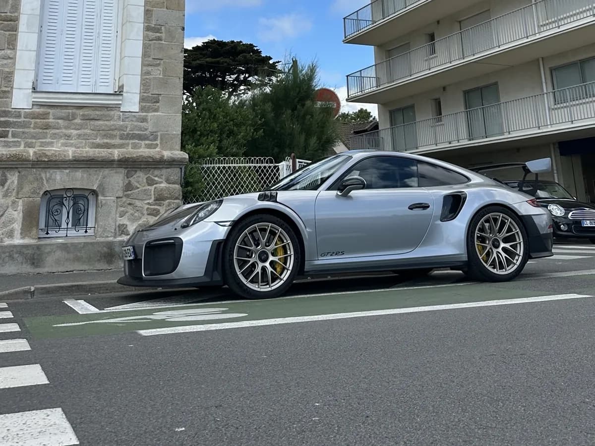 Porsche 911 GT2