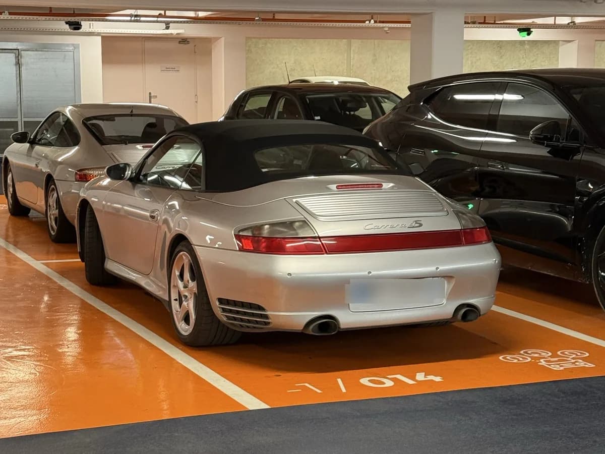 Porsche 911