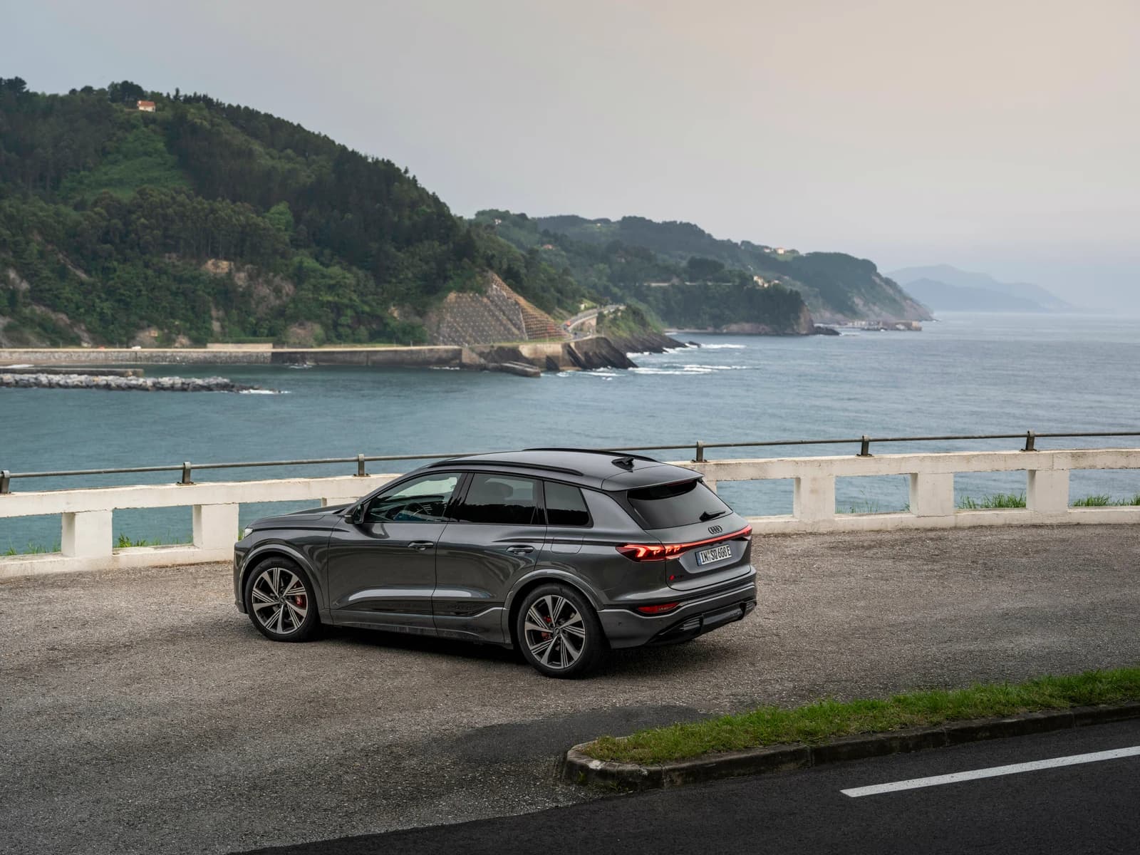 SQ6 e-tron SUV