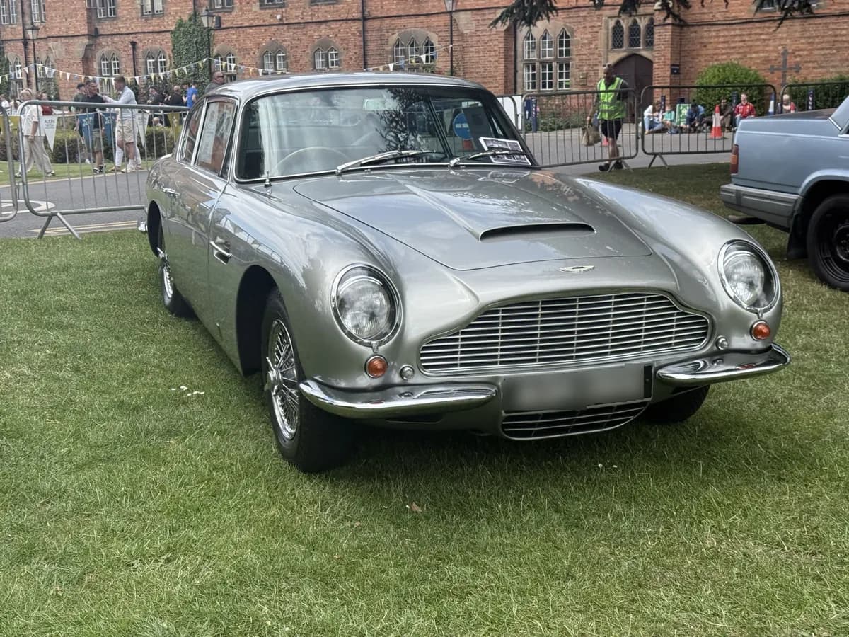 DB6 Coupé