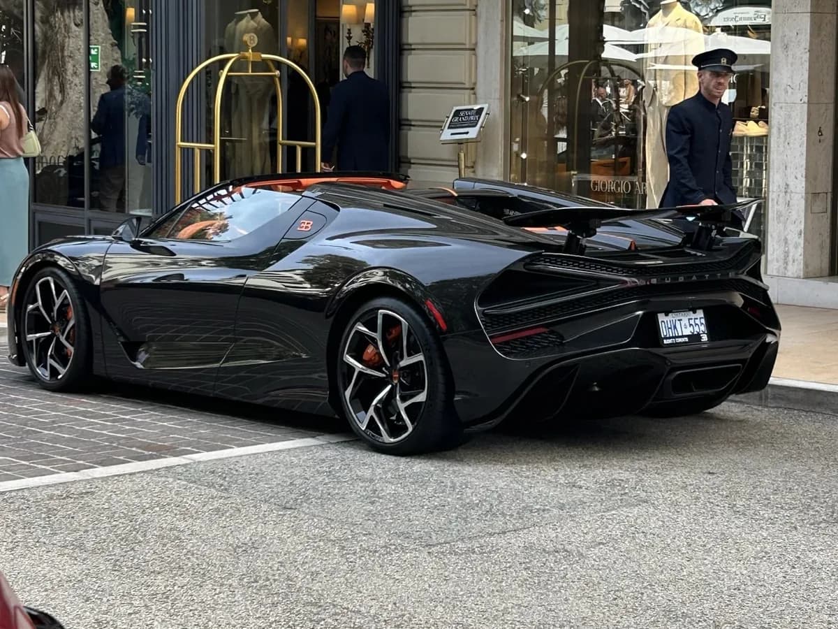 Bugatti W16 Mistral