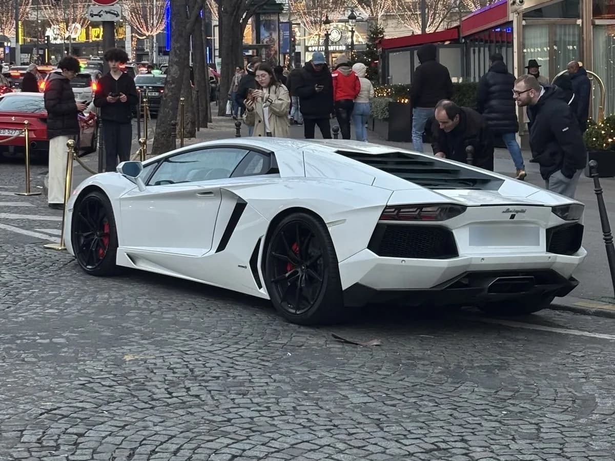 Aventador LP700-4