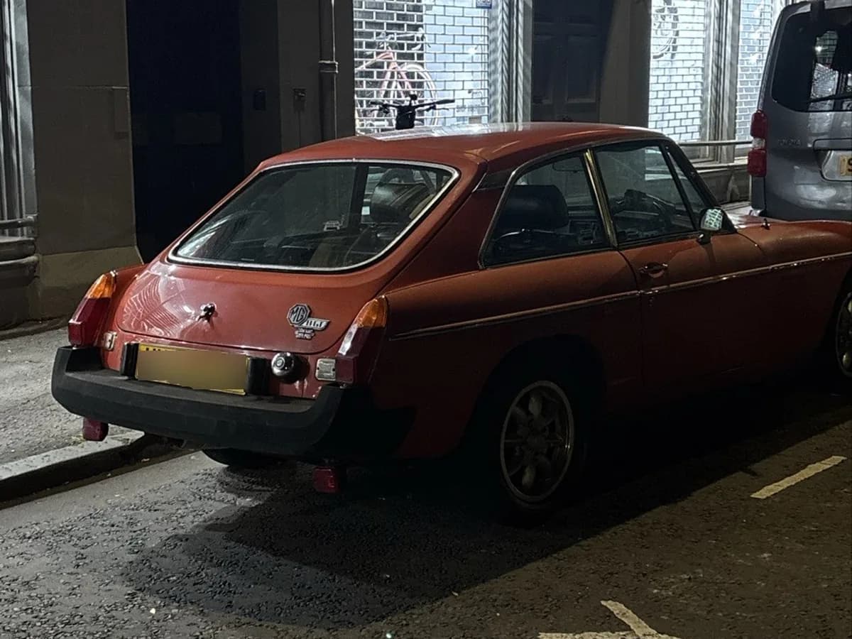 MG B