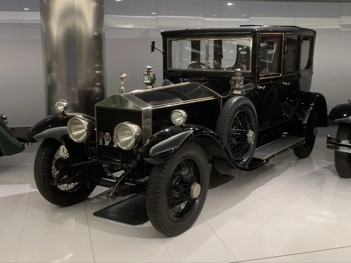 Rolls-Royce Phantom Base