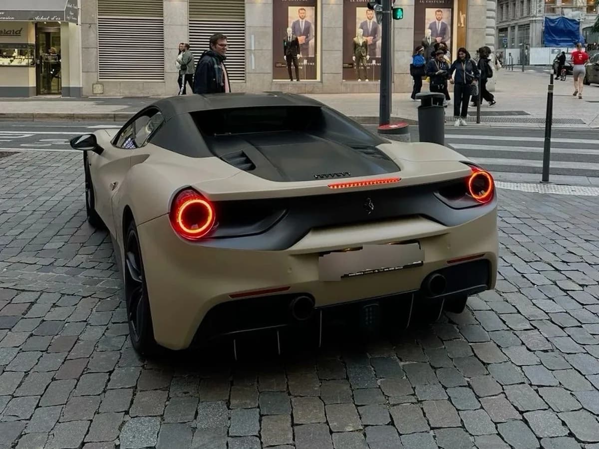 Ferrari 488