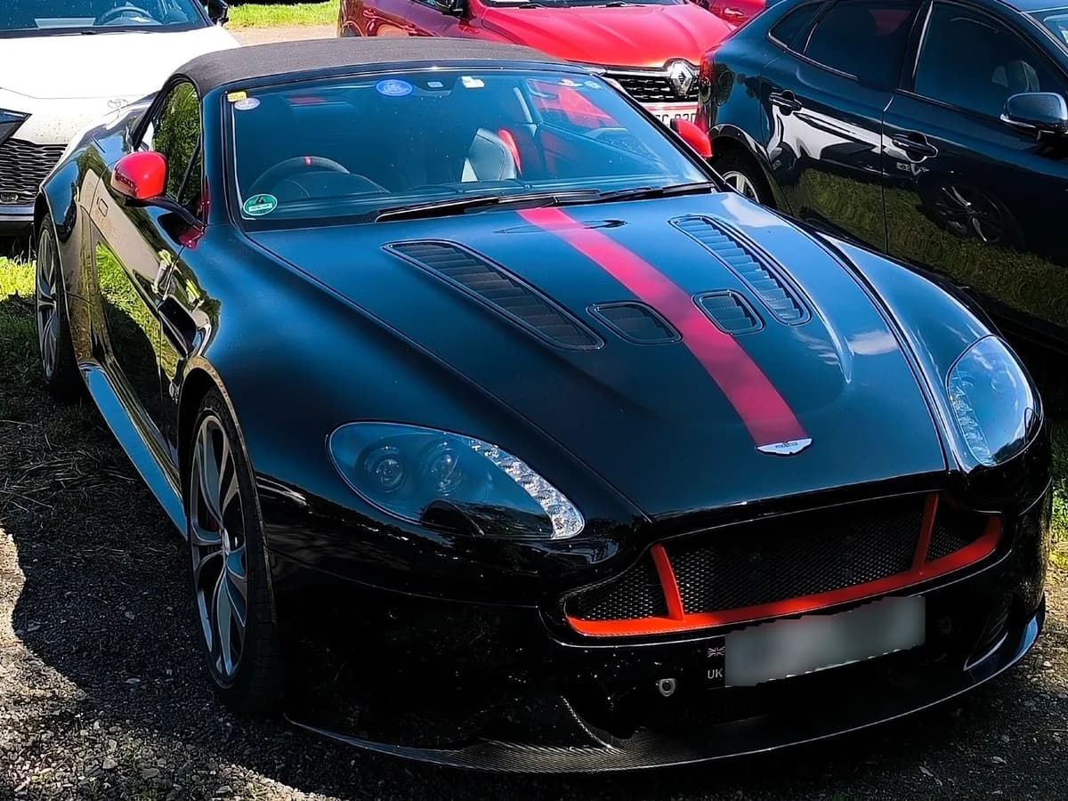 Aston Martin Vantage V12 S Roadster 2014