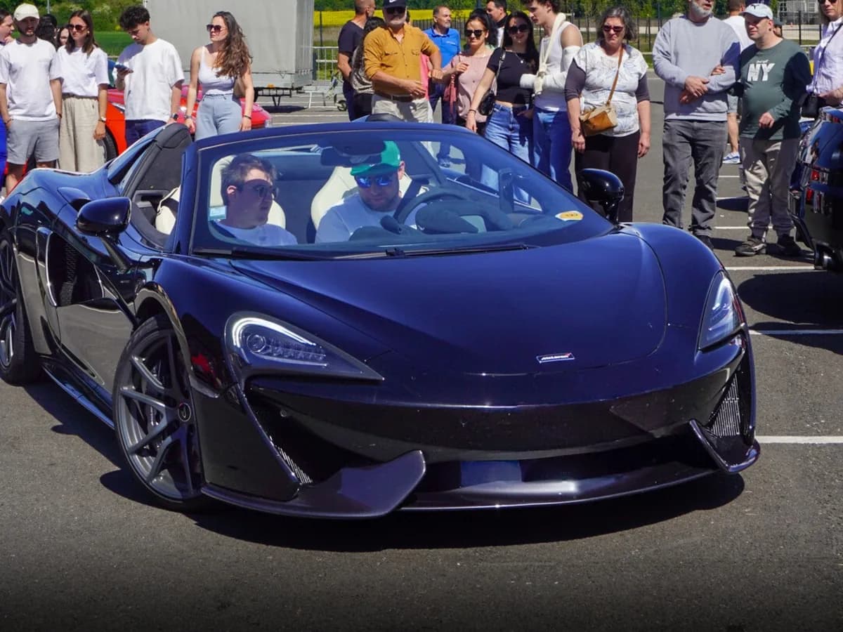 McLaren 570