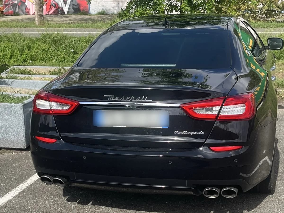 Maserati Quattroporte Base
