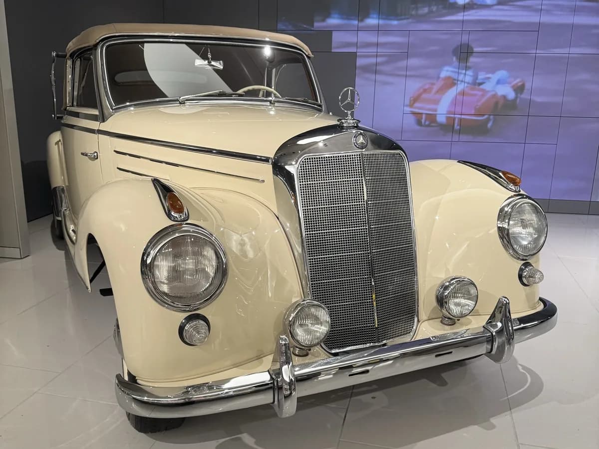 Mercedes-Benz 220 Cabriolet A 1951