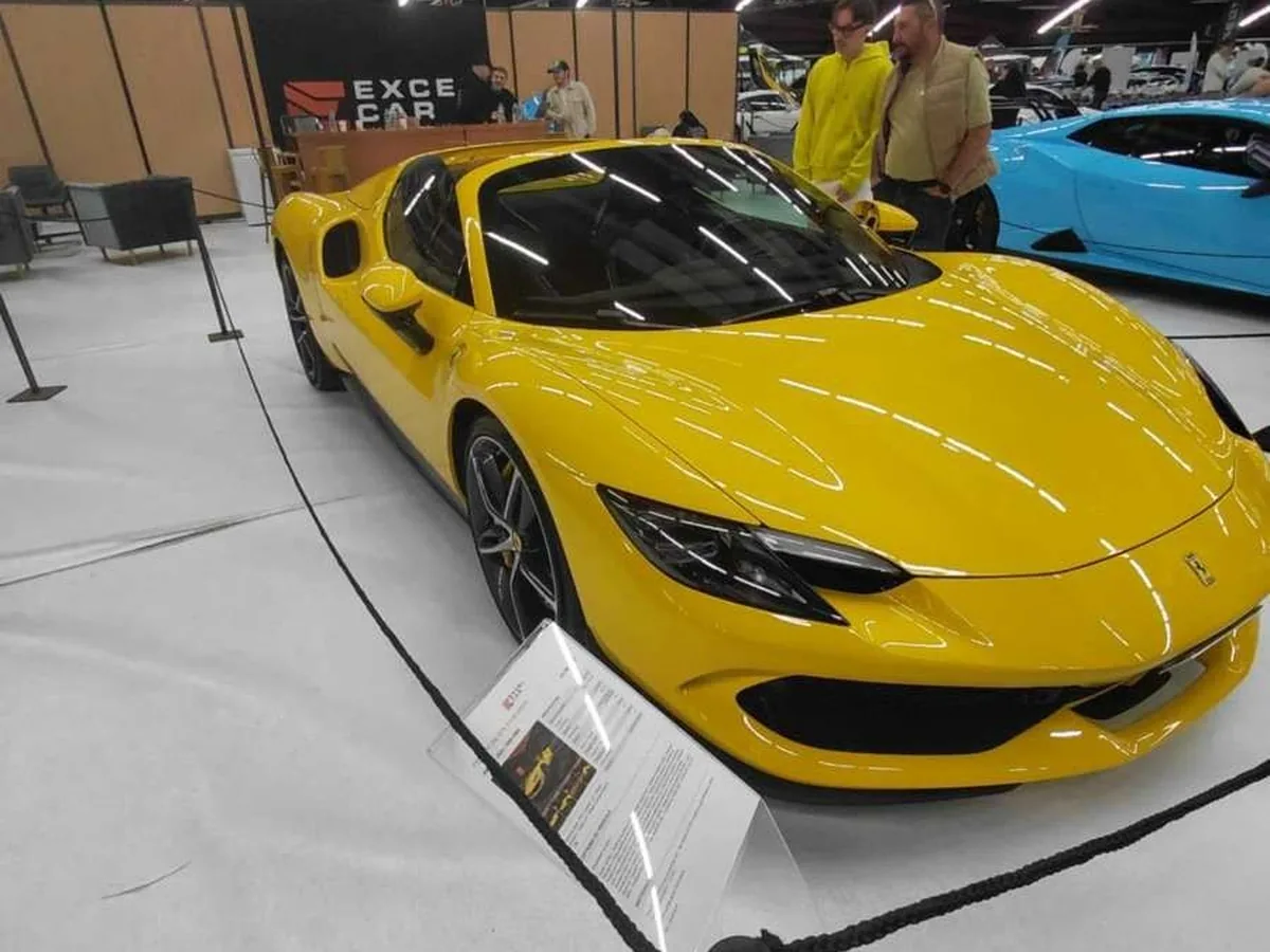 Ferrari 296