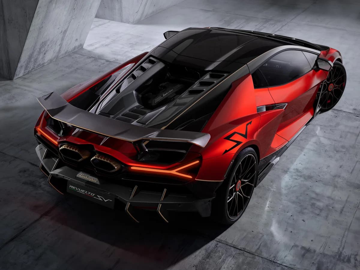 Lamborghini Revuelto SV 2027