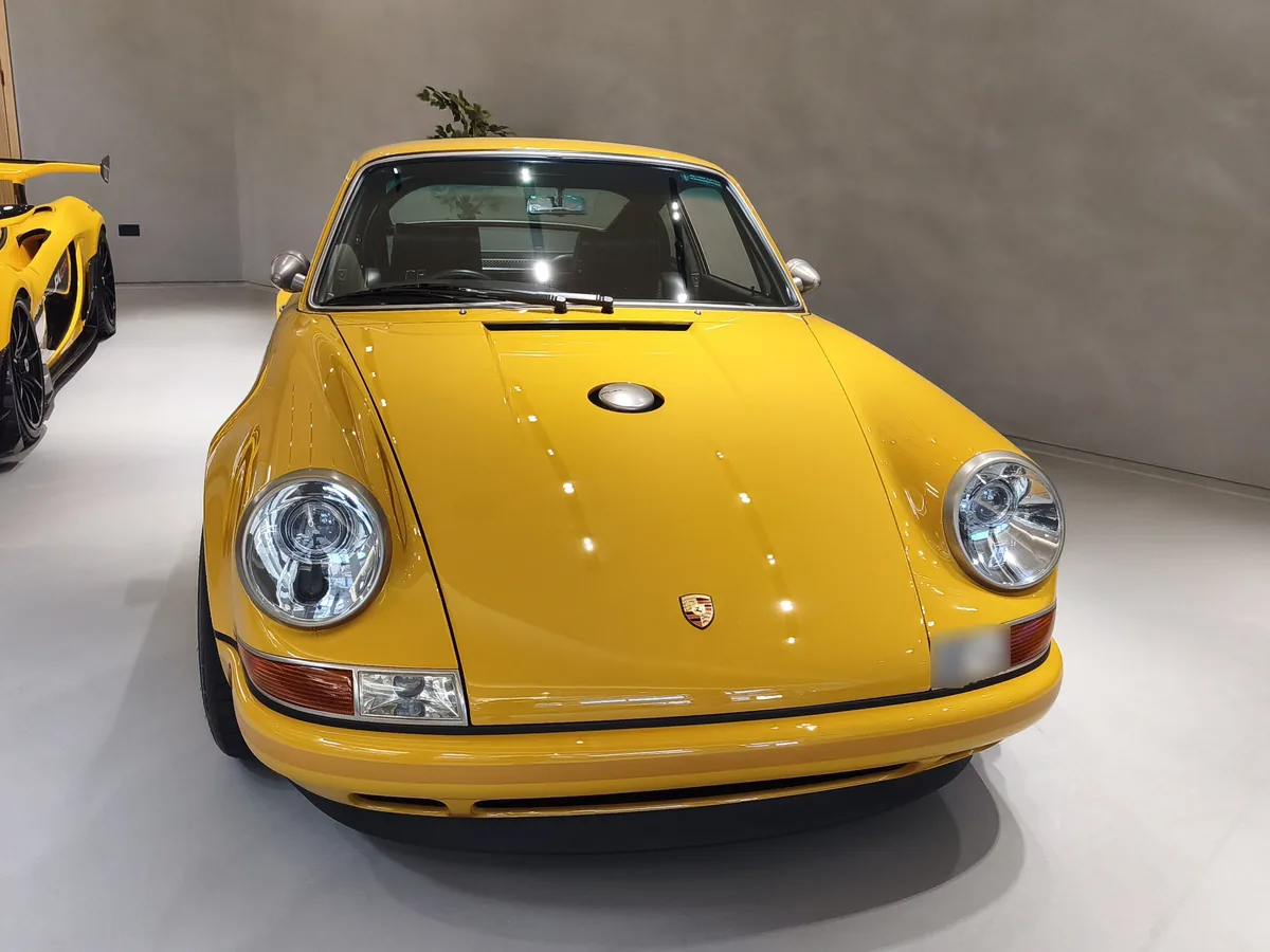 Porsche 911 Reimagined by Singer 1990