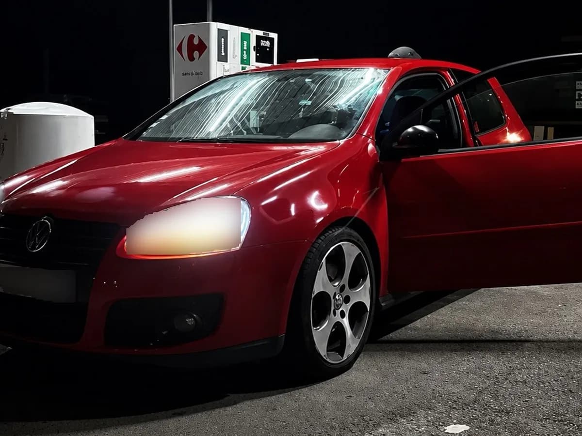 Golf Hatch 2003