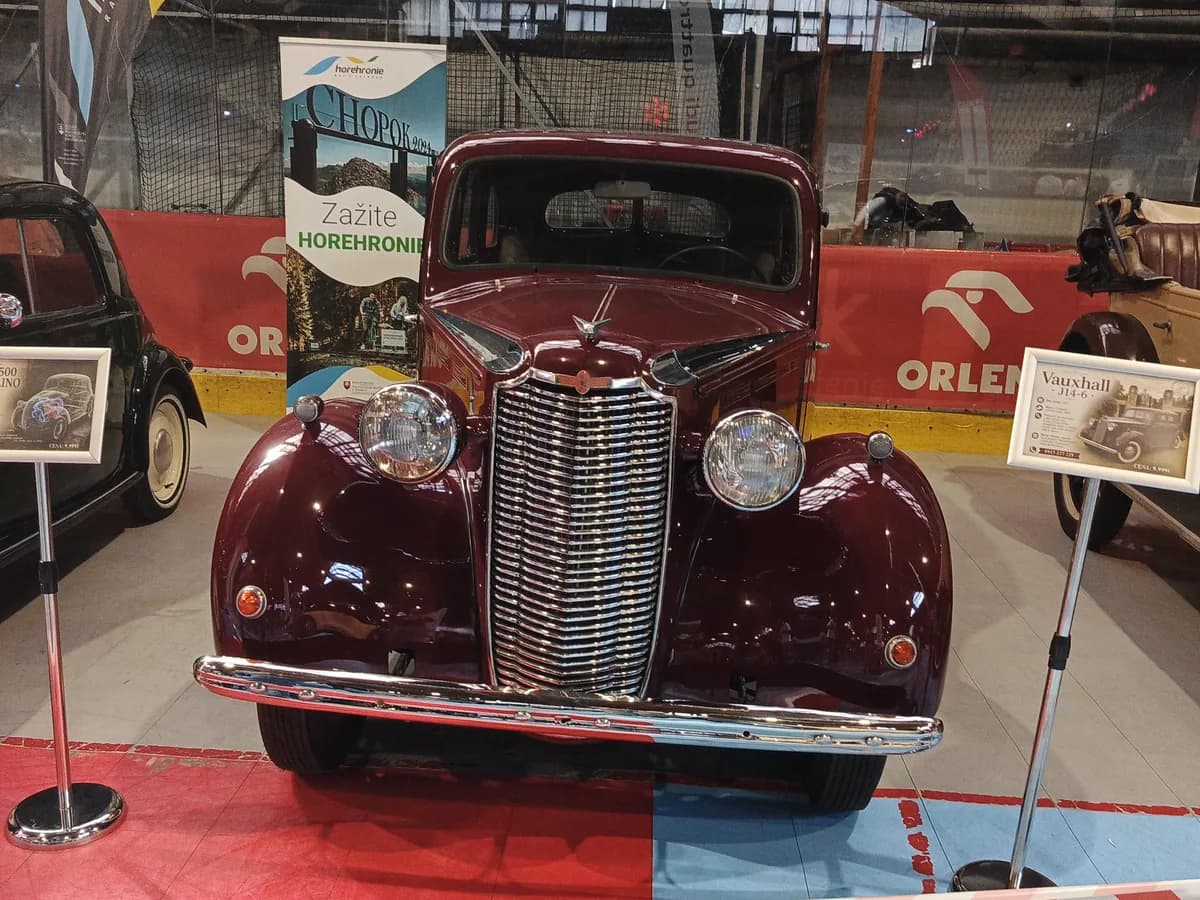 Vauxhall 14-6 Type J 1947