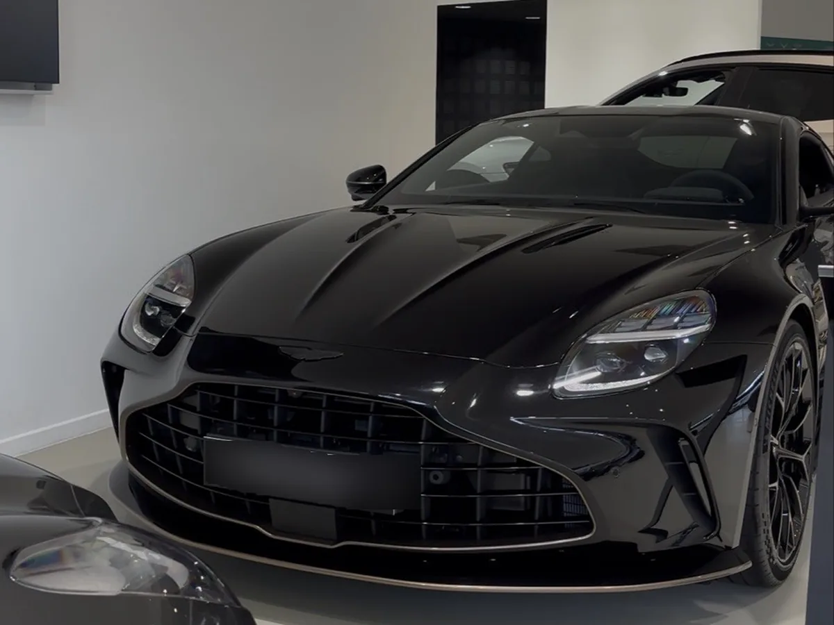Aston Martin Vantage V8 Vantage Coupé