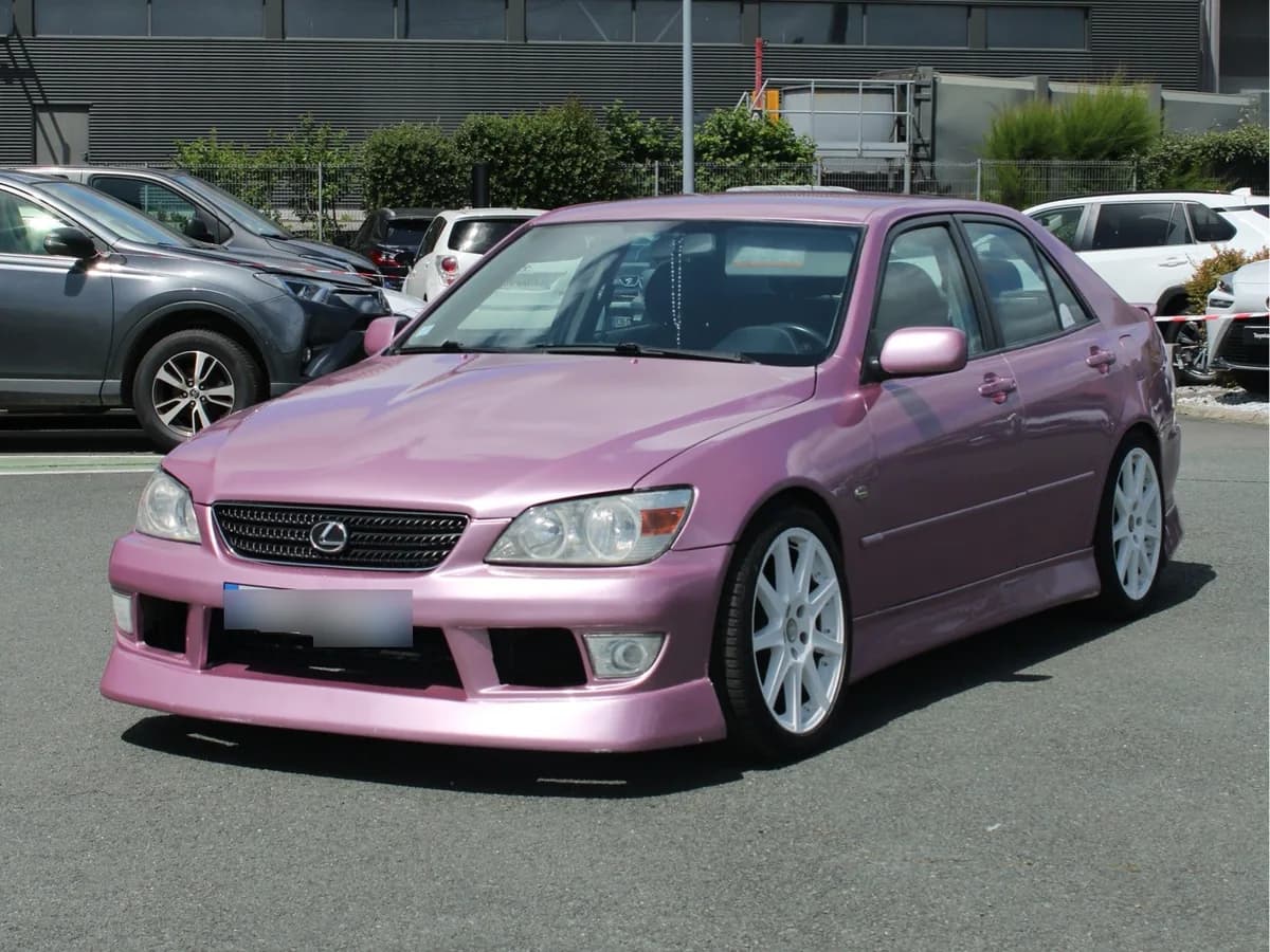 Lexus IS Sedan 1999