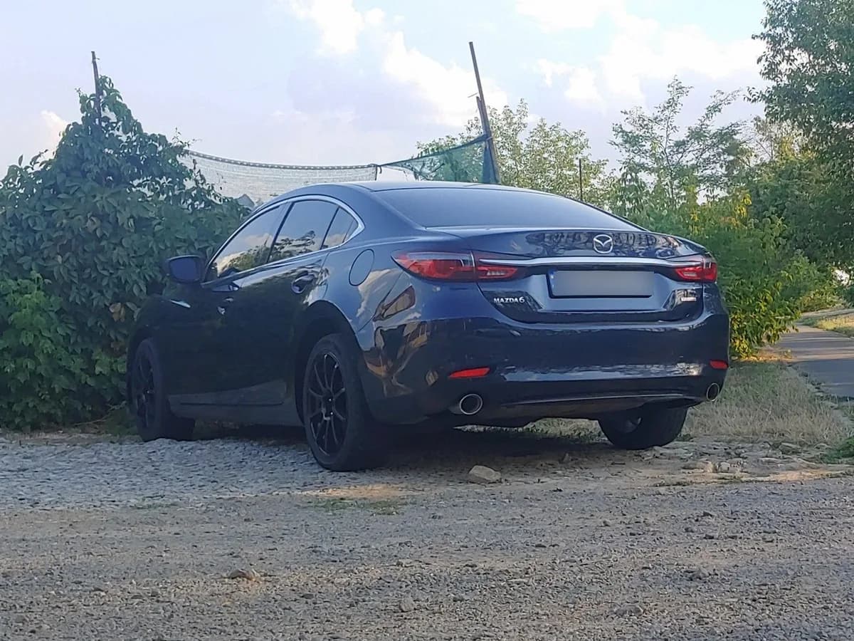 Mazda 6