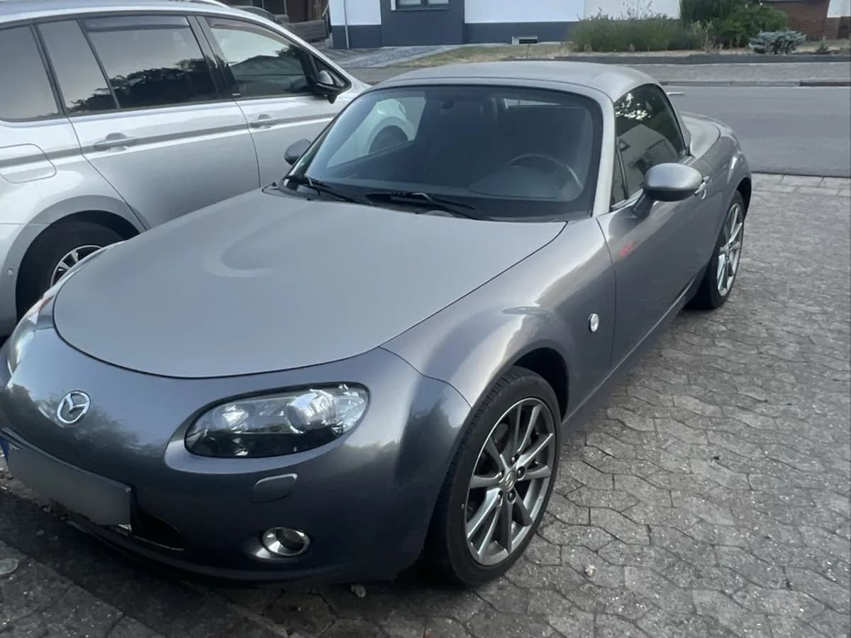 Mazda MX-5 Miata Base