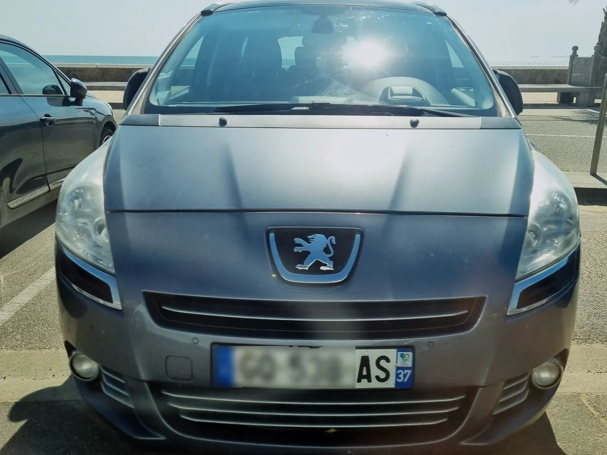 Peugeot 5008 MPV 2009