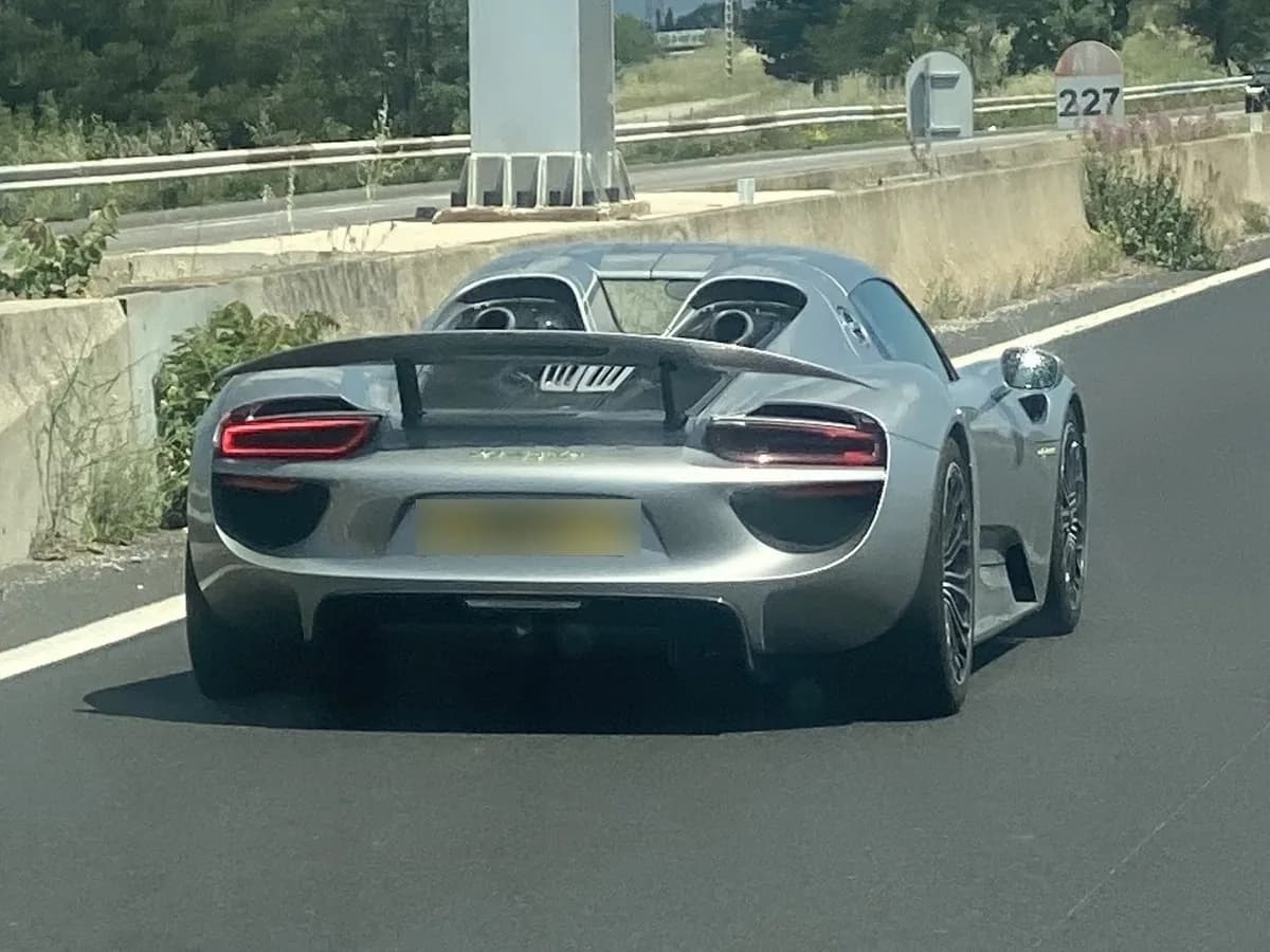 Porsche 918