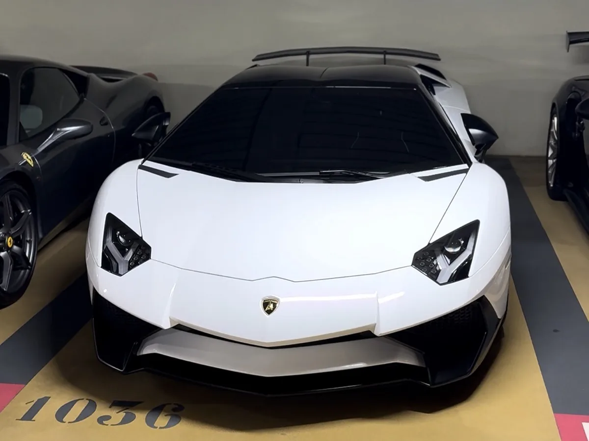 Lamborghini Aventador LP750-4 SuperVeloce 2015