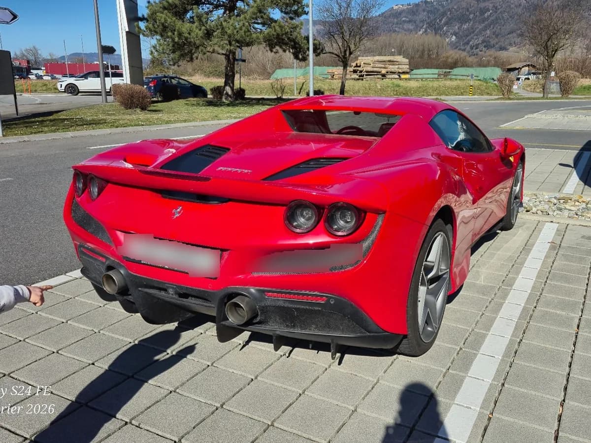 Ferrari F8 Spider
