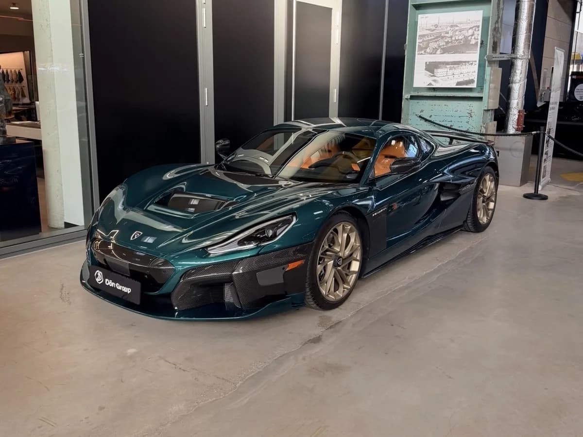 Rimac Nevera 2021