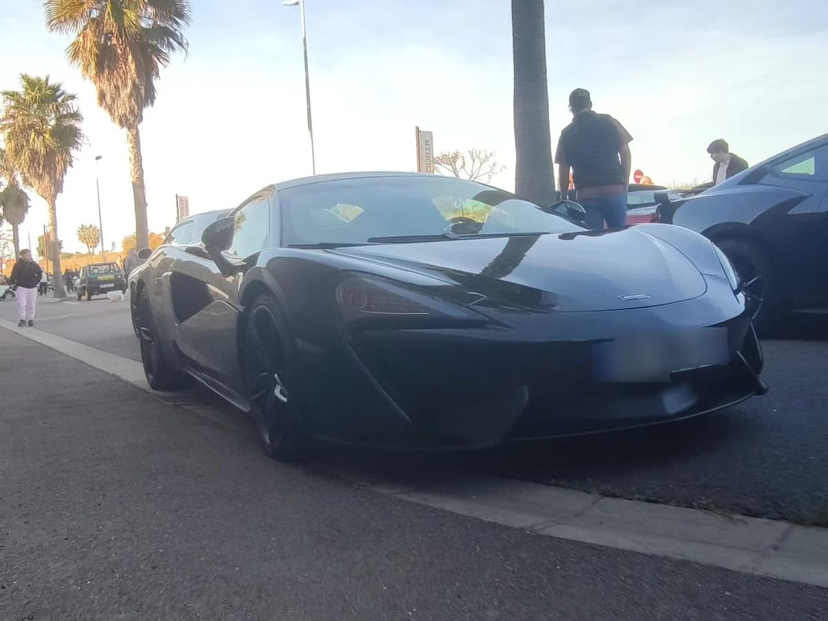 570 GT