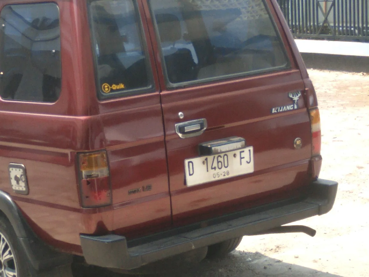Toyota Kijang MPV 1986