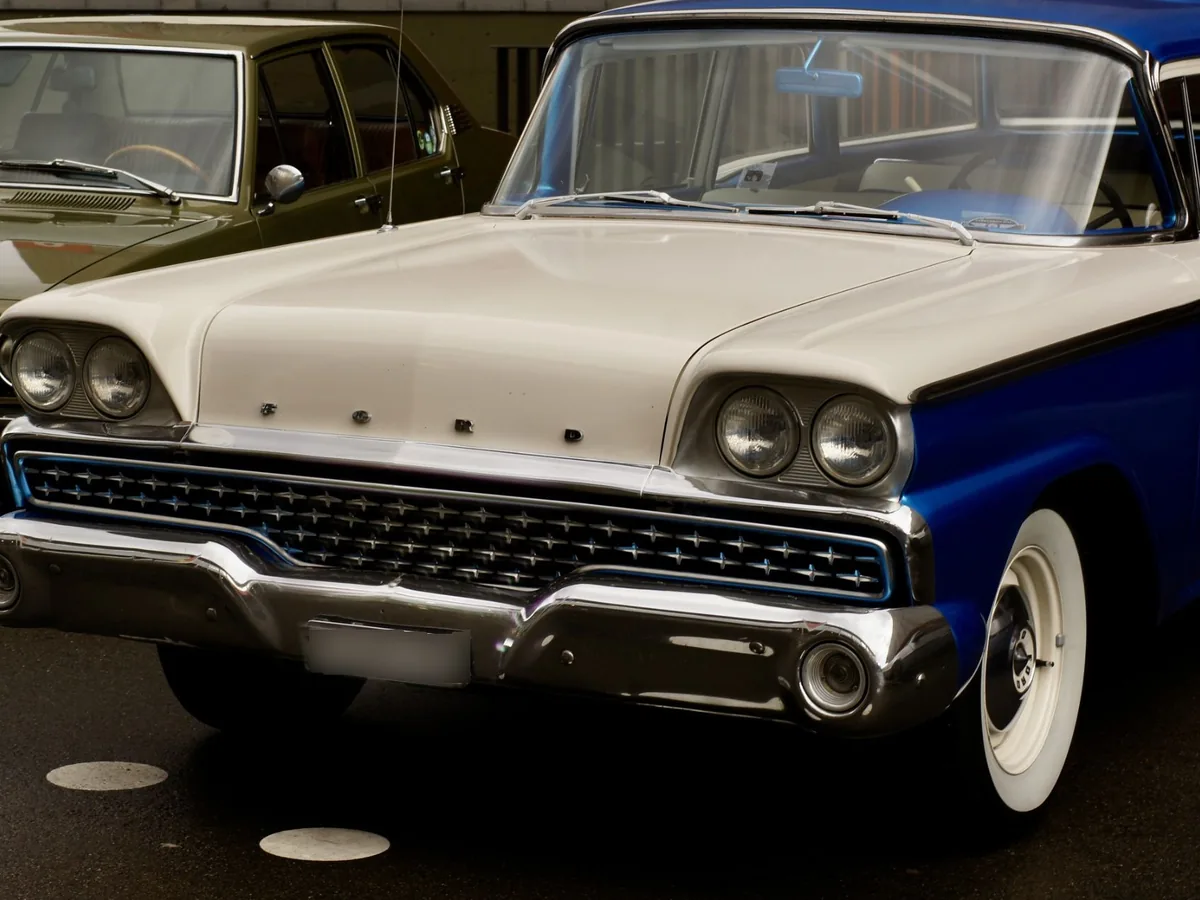Ford Fairlane